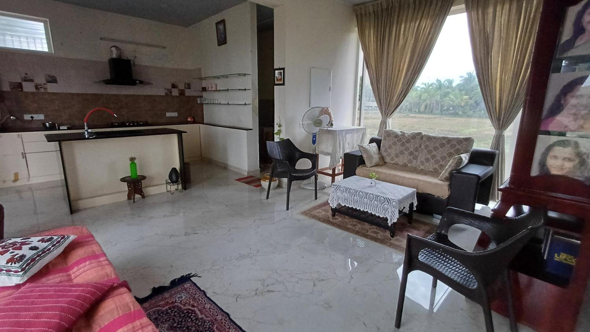 Shi'S Unique & Private 180 Degree Glass House In Pollāchi Extérieur photo